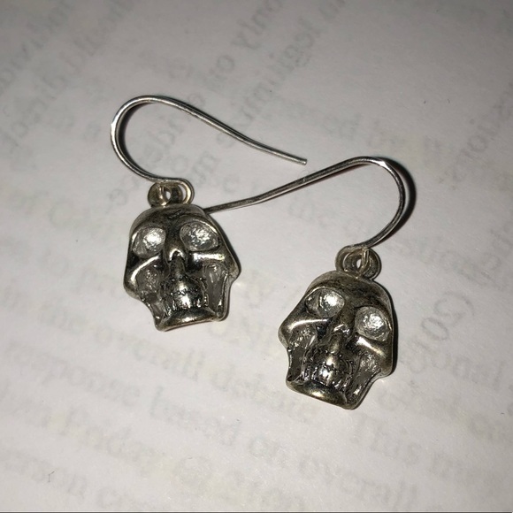 Jewelry - 📍Skull Dangle Earrings